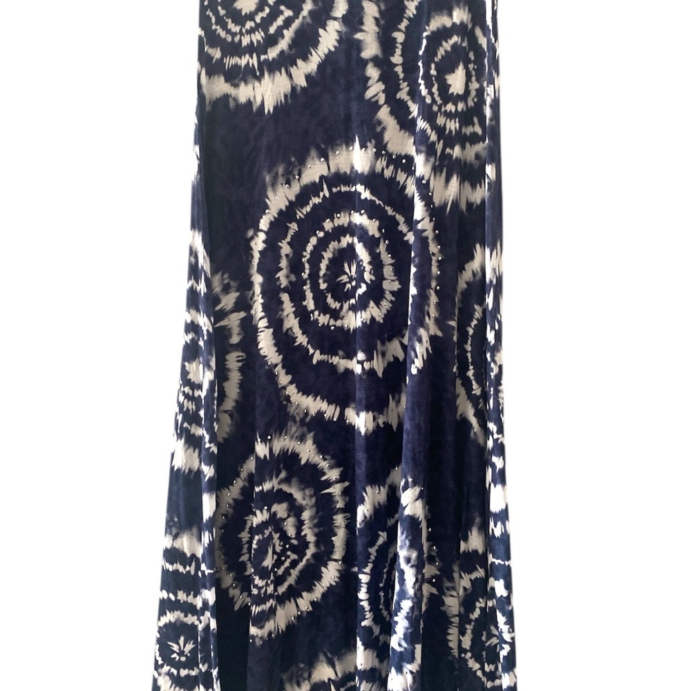 I.N.C. International Concepts Women’s Navy and White Tie-Dye Skirt